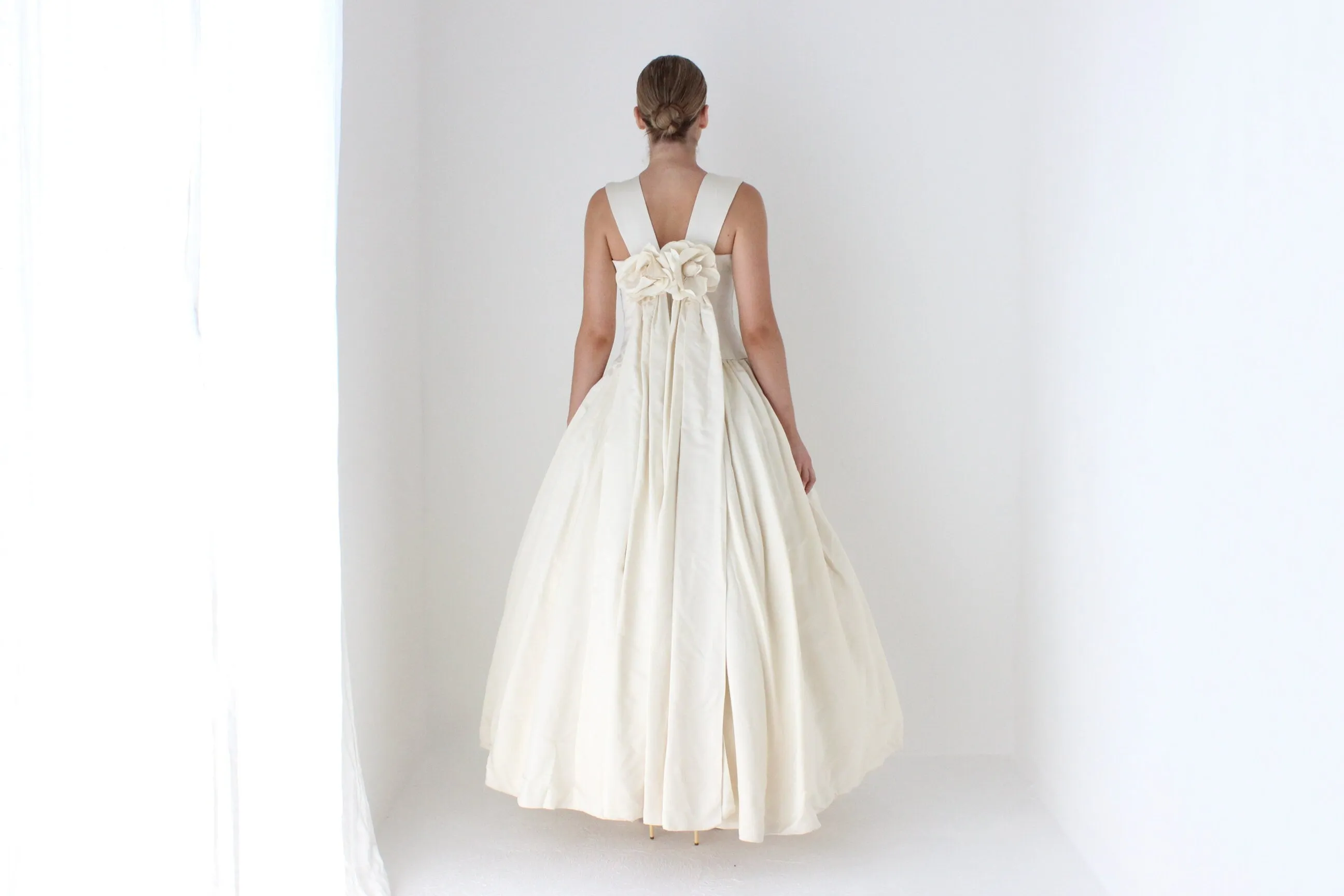 1990s Vintage Amsale Bridal Couture Cream Satin Wedding Gown w/ 3D Rosette Flowers