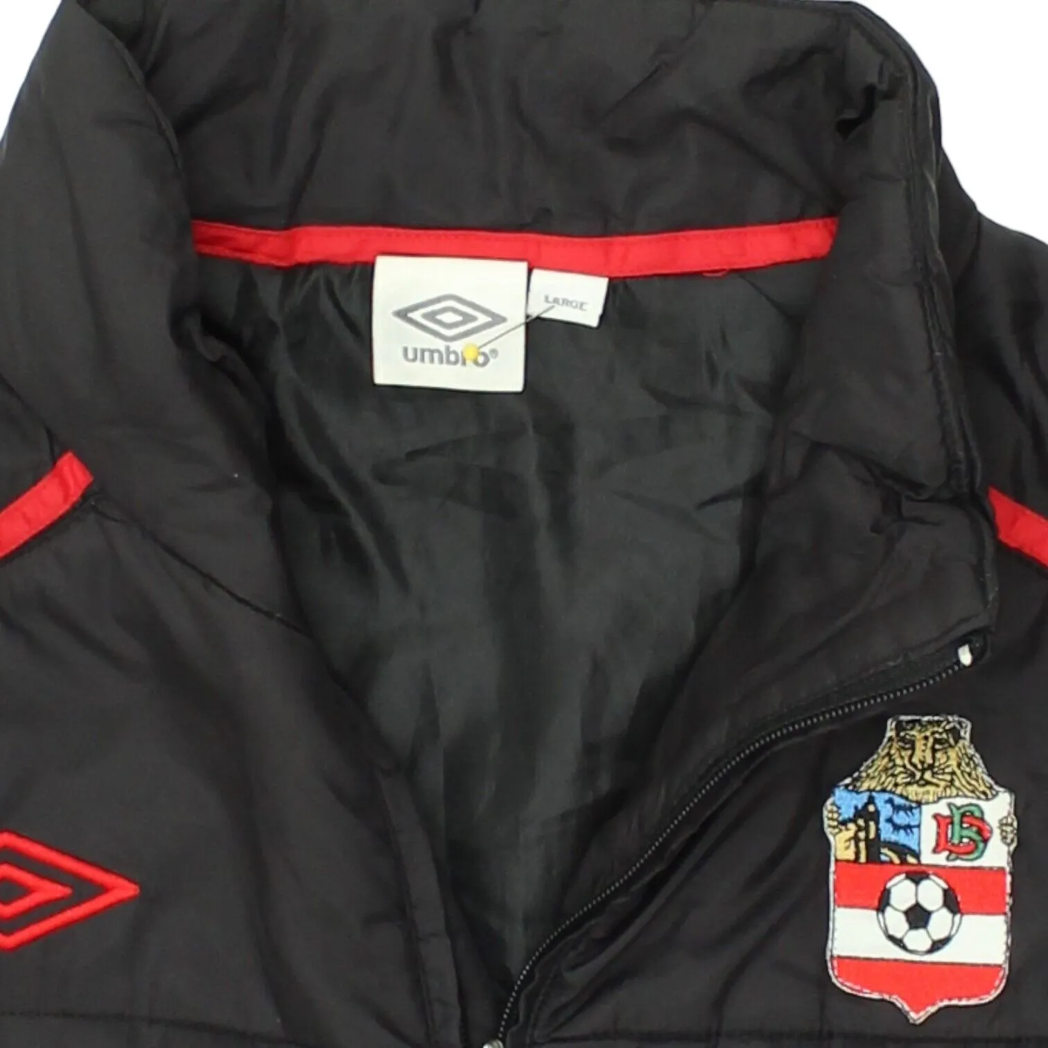Danok Bat CF Umbro Mens Black Quilted Bench Coat Jacket | Football Sportswear