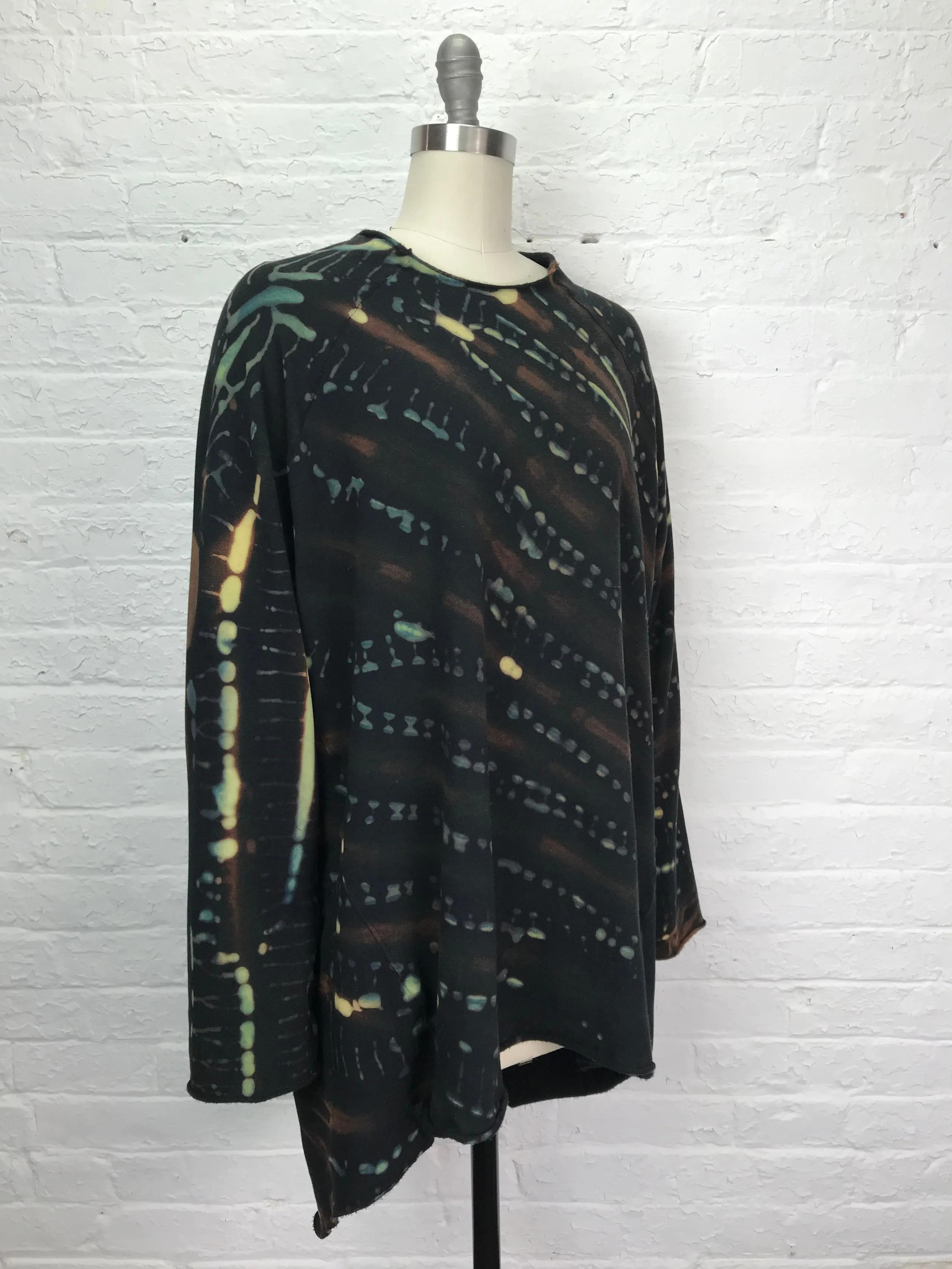 Oversized Stretch Fleece Raglan Tunic in Livewire - One Size