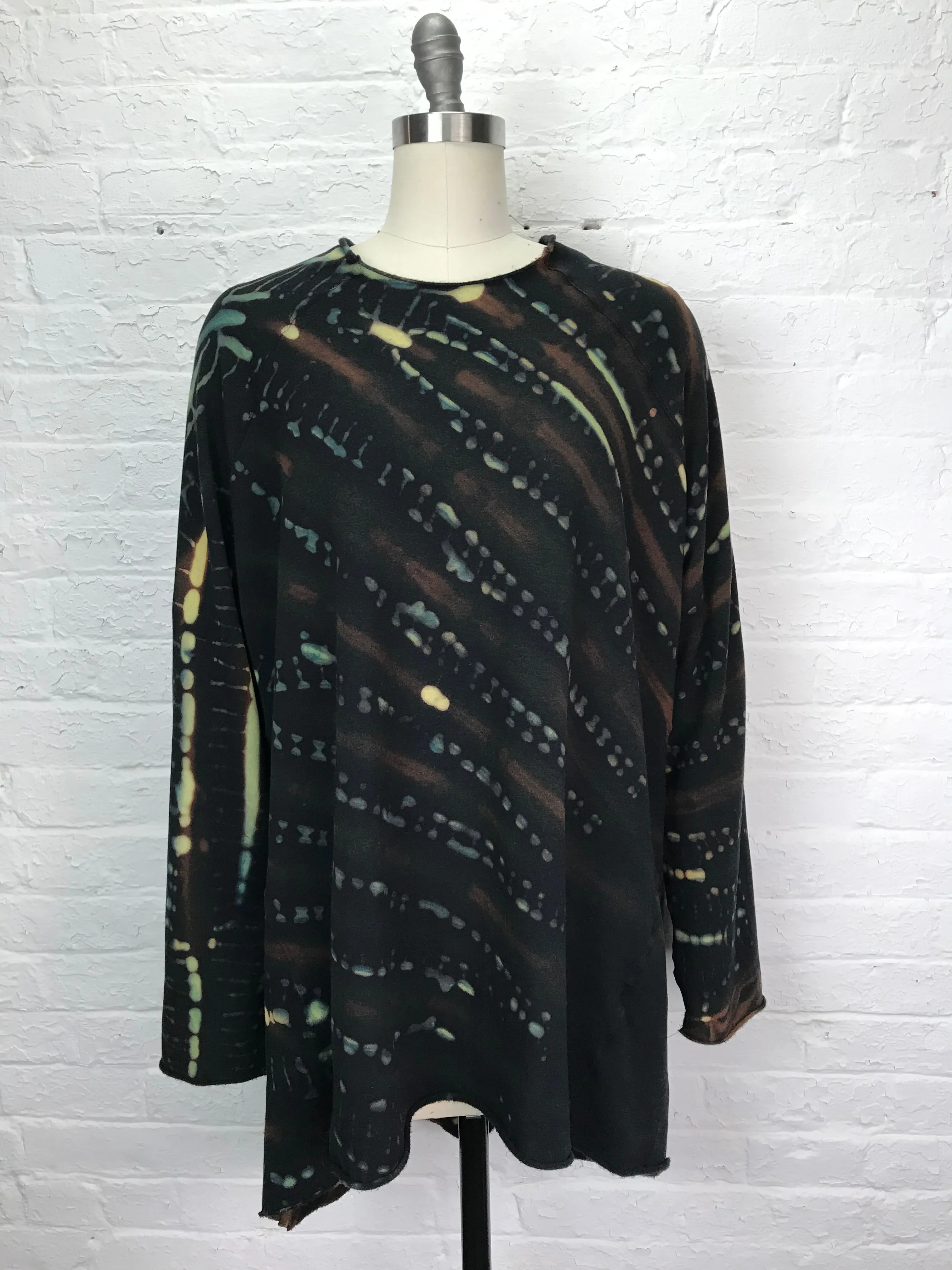 Oversized Stretch Fleece Raglan Tunic in Livewire - One Size