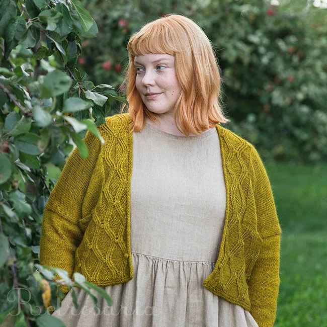 Worsted - A Knitwear Collection Curated by Aimée Gille